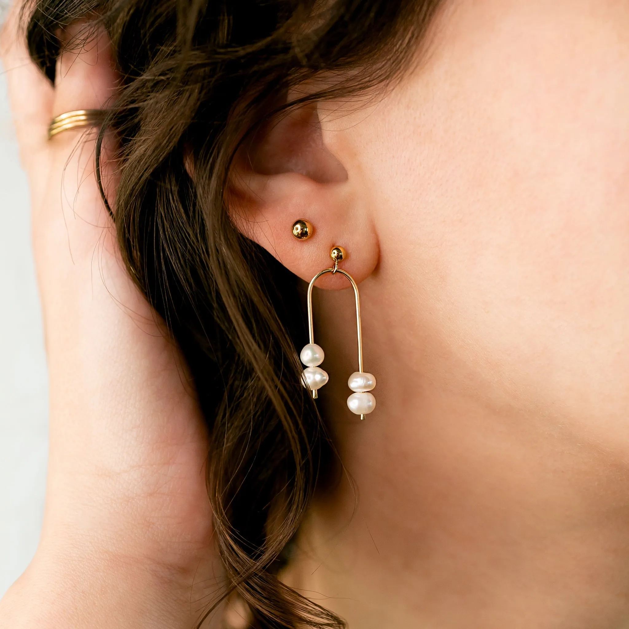 Arca Freshwater Pearl Post Earrings