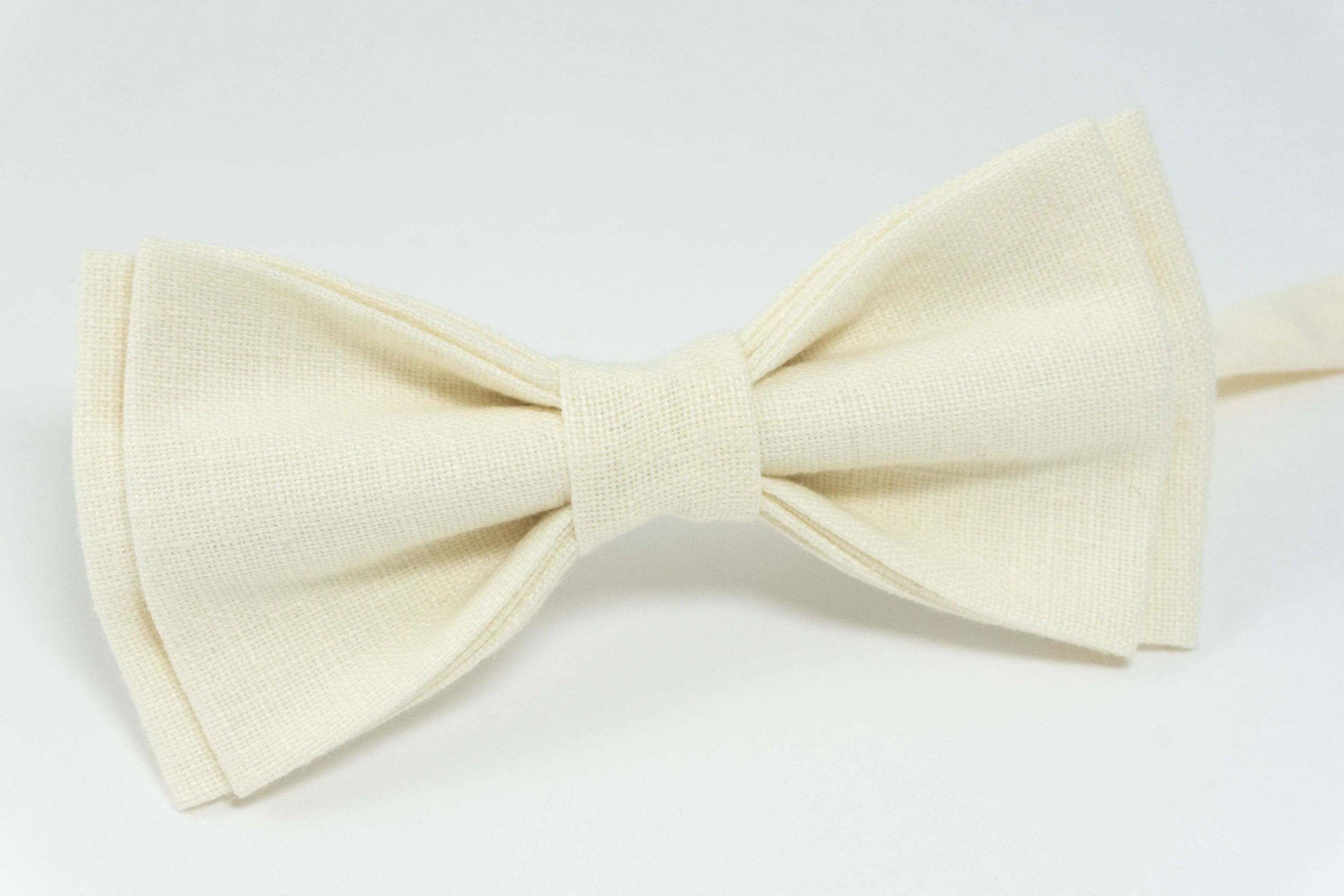 Champagne color bow tie | Champagne linen bow tie