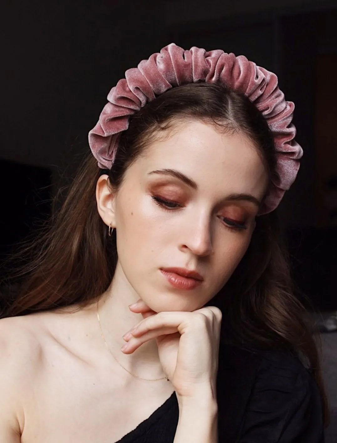 velvet padded and pleated headband stylish hairband hair accessory for women